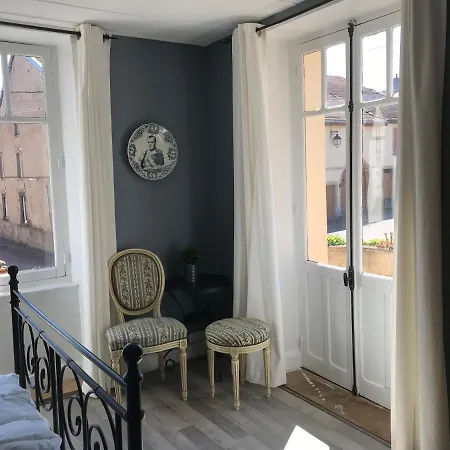 Bienvenue Chez Nous